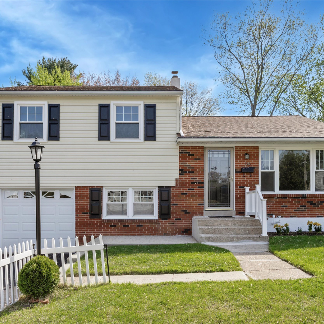 House for sale at 136 Maple Ave, Willow Grove, PA 19090